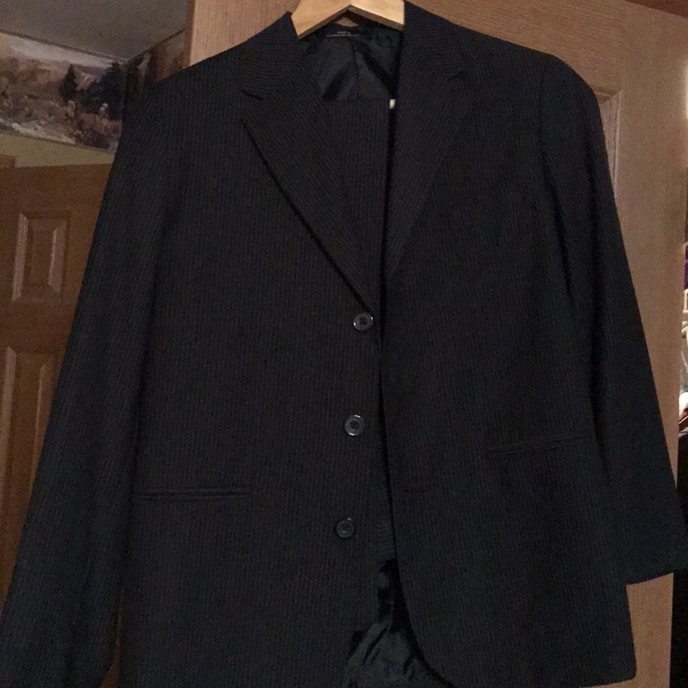 Boys Pinstripe suit. EUC. Smoke free home.